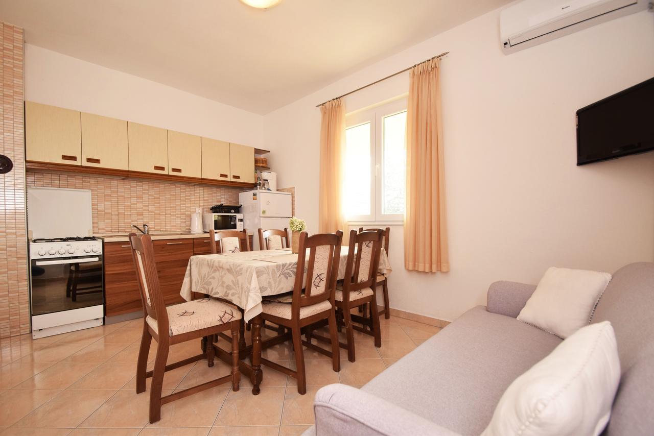 Apartment Duda Starigrad Paklenica Extérieur photo